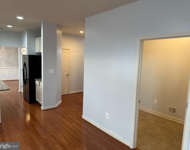 7045 Sand Cherry Way - Photo Thumbnail 5