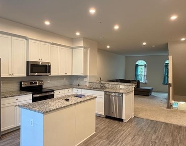 4812 Crest View Drive - Photo Thumbnail 14