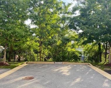 4812 Crest View Drive - Photo Thumbnail 25