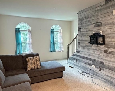 4812 Crest View Drive - Photo Thumbnail 13
