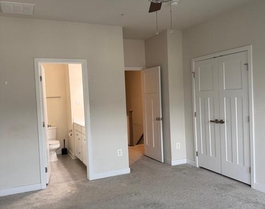 4812 Crest View Drive - Photo Thumbnail 21