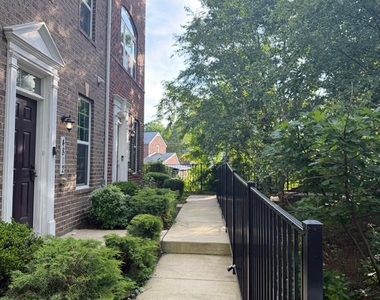 4812 Crest View Drive - Photo Thumbnail 2