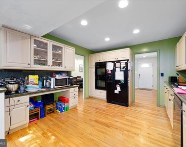 4 Sussex Court - Photo Thumbnail 8