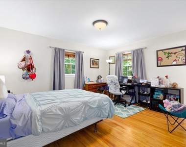 4 Sussex Court - Photo Thumbnail 13