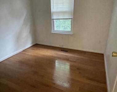 14652 Keeneland Circle - Photo Thumbnail 4