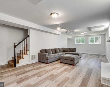 7517 Granada Drive - Photo Thumbnail 26
