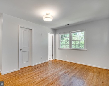 7517 Granada Drive - Photo Thumbnail 17