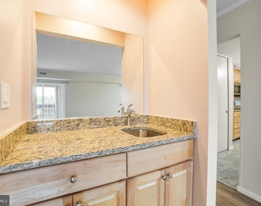 15101 Glade Drive - Photo Thumbnail 8