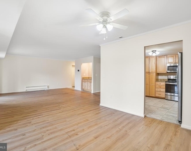 15101 Glade Drive - Photo Thumbnail 9