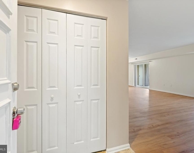 15101 Glade Drive - Photo Thumbnail 2