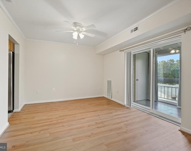 15101 Glade Drive - Photo Thumbnail 6