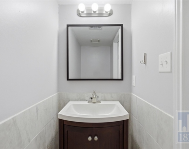 8108 Hood Cir - Photo Thumbnail 15