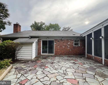 6411 E Halbert Road - Photo Thumbnail 27