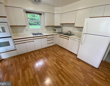 6411 E Halbert Road - Photo Thumbnail 1