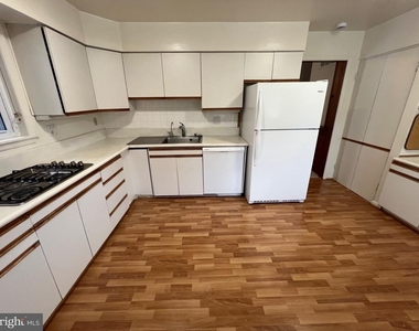 6411 E Halbert Road - Photo Thumbnail 5