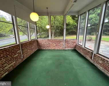 6411 E Halbert Road - Photo Thumbnail 26