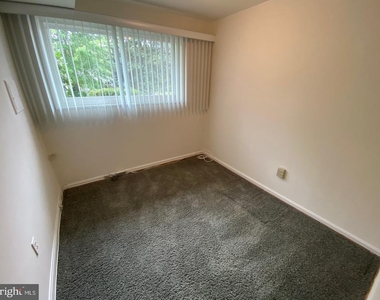 6411 E Halbert Road - Photo Thumbnail 8