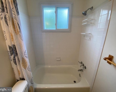 6411 E Halbert Road - Photo Thumbnail 17
