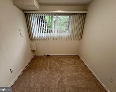 6411 E Halbert Road - Photo Thumbnail 9