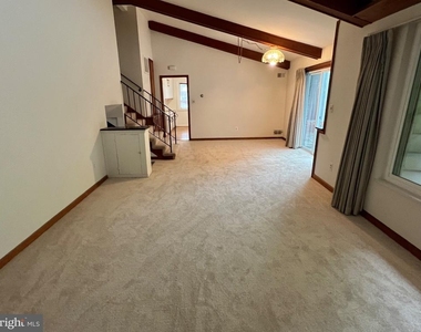 6411 E Halbert Road - Photo Thumbnail 14