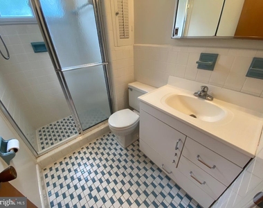 6411 E Halbert Road - Photo Thumbnail 10