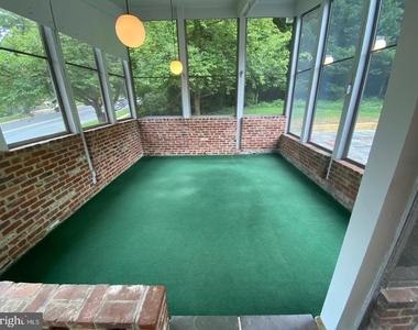 6411 E Halbert Road - Photo Thumbnail 18