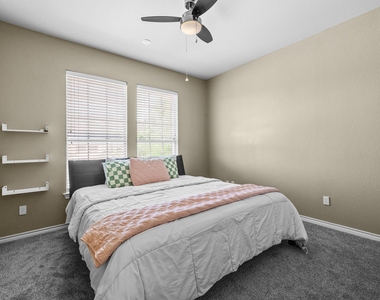 5004 Valburn Ct - Photo Thumbnail 27