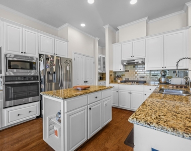 5004 Valburn Ct - Photo Thumbnail 12
