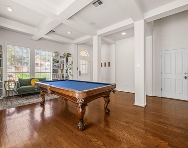 5004 Valburn Ct - Photo Thumbnail 5