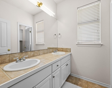 5004 Valburn Ct - Photo Thumbnail 30