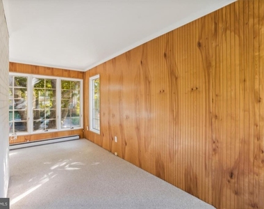 5212 Augusta Street - Photo Thumbnail 5