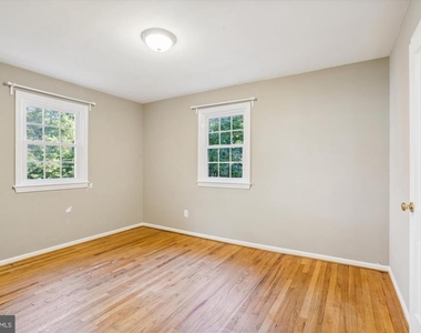 5212 Augusta Street - Photo Thumbnail 21