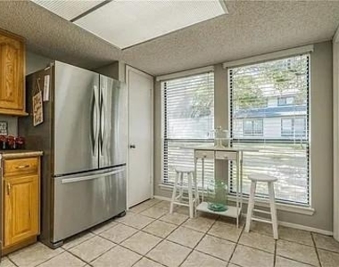 17 Casa Verde St - Photo Thumbnail 5