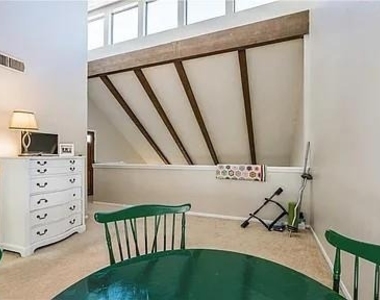 17 Casa Verde St - Photo Thumbnail 14