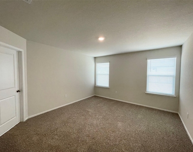 3871 Copper Riv - Photo Thumbnail 7