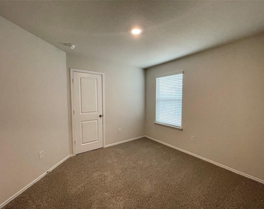 3871 Copper Riv - Photo Thumbnail 15
