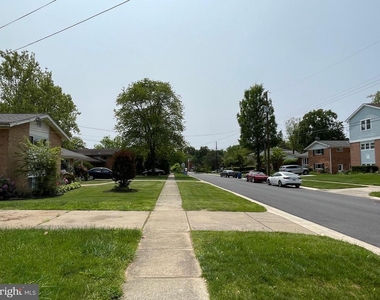9913 Pomona Drive - Photo Thumbnail 22