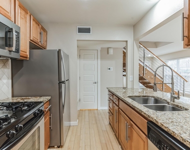 3214 Clawson Rd - Photo Thumbnail 5