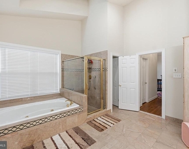 13010 Boswell Court - Photo Thumbnail 20