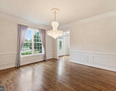 13010 Boswell Ct Court - Photo Thumbnail 7