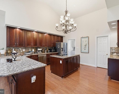 13010 Boswell Court - Photo Thumbnail 4