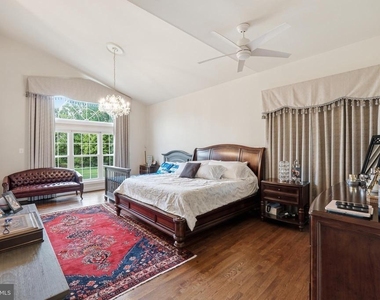 13010 Boswell Court - Photo Thumbnail 16