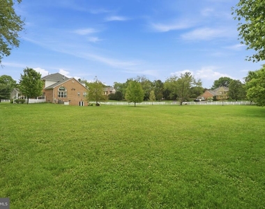 13010 Boswell Ct Court - Photo Thumbnail 16