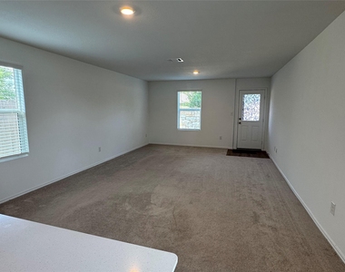 63 Trinity Cir - Photo Thumbnail 4