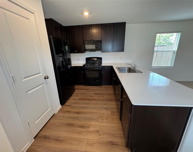 63 Trinity Cir - Photo Thumbnail 1