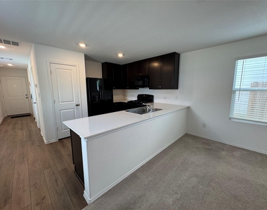 63 Trinity Cir - Photo Thumbnail 2