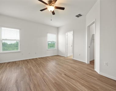 703 Liard River Rd - Photo Thumbnail 7