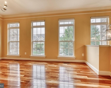 8112 Winding Ross Way - Photo Thumbnail 32