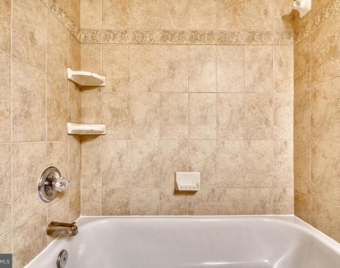 8112 Winding Ross Way - Photo Thumbnail 20