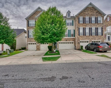 8112 Winding Ross Way - Photo Thumbnail 1
